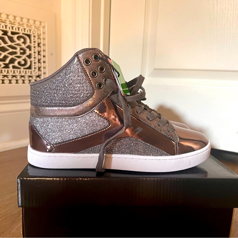 Size 8 hip hop Pastry shoes. Never worn. Barely out of the box.
